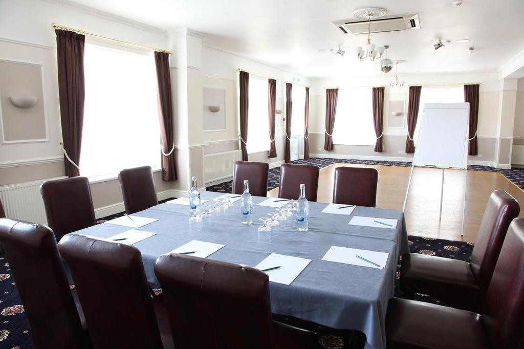 Cliff Head Hotel Carlyon Bay Bagian luar foto