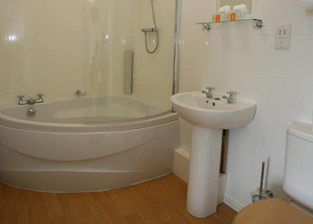 Cliff Head Hotel Carlyon Bay Ruang foto