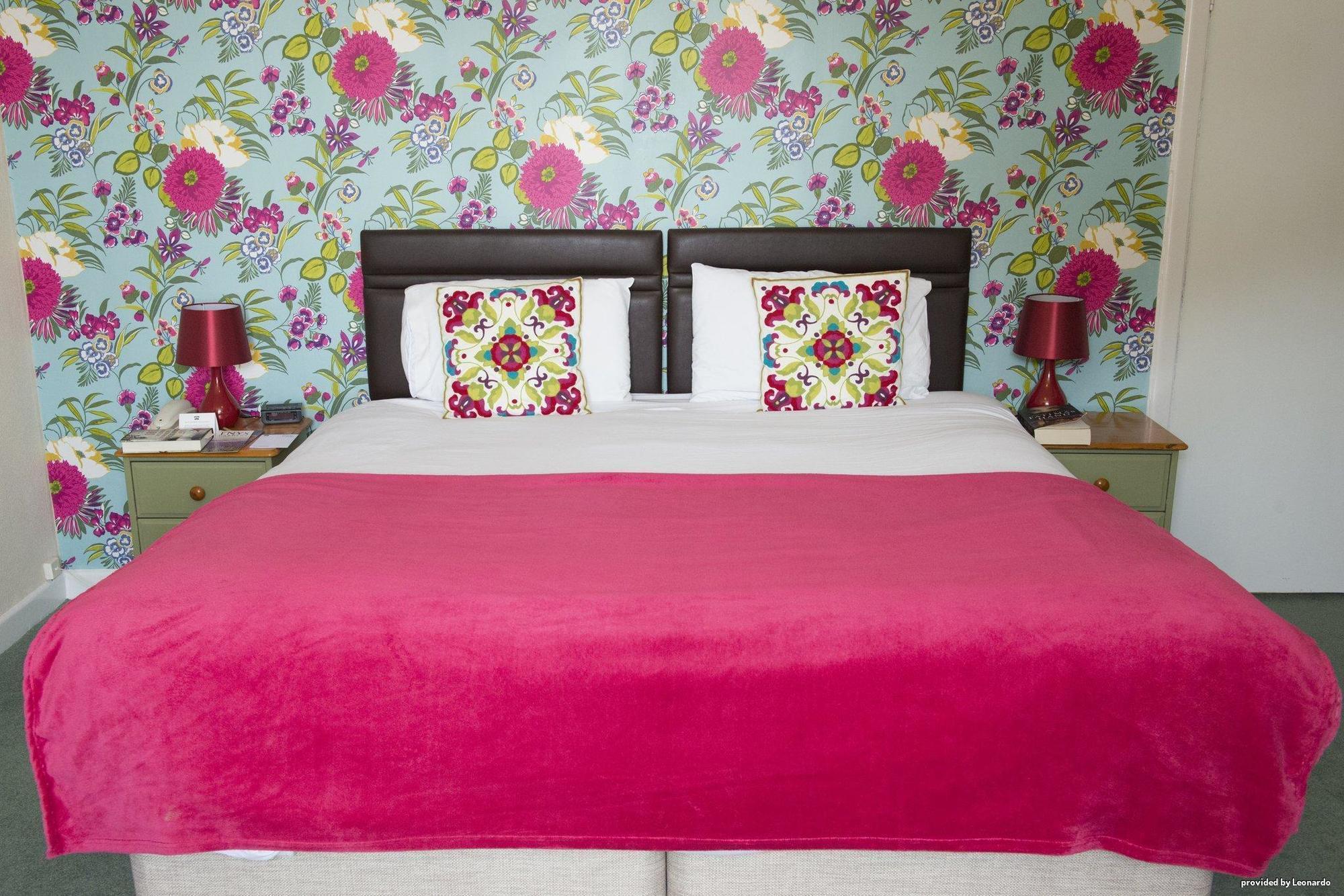 Cliff Head Hotel Carlyon Bay Bagian luar foto