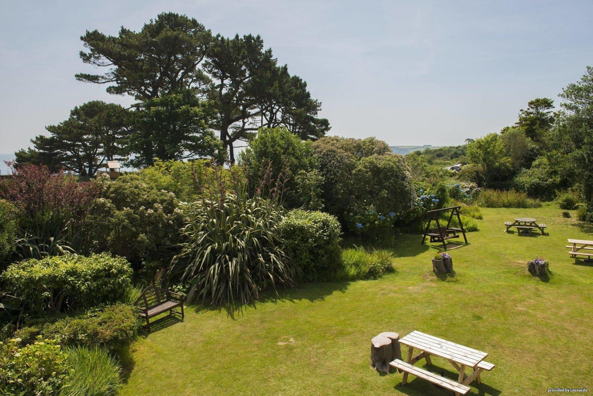 Cliff Head Hotel Carlyon Bay Bagian luar foto