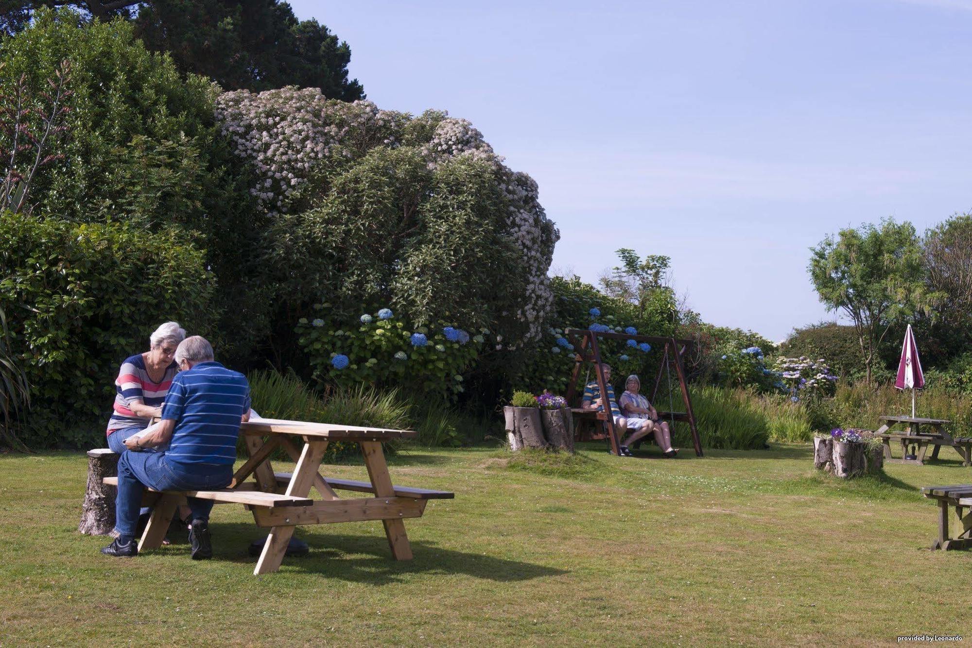 Cliff Head Hotel Carlyon Bay Bagian luar foto